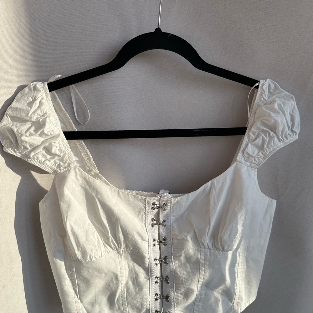 Chic White Puff Sleeve Blouse